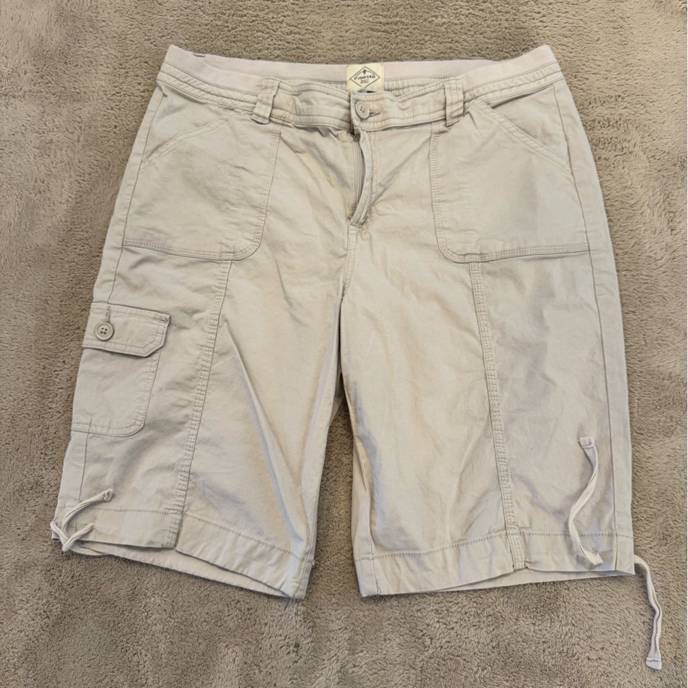 St. John's Bay Women’s  Light Tan Cargo Shorts